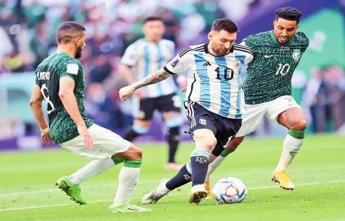 《数据棒球的边界：当主教练开始听从算法而非直觉》